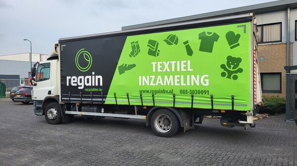 Gratis ophaalservice oude kleding van start